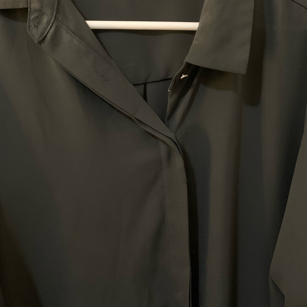 Button up, work casual - Picture 2 of 2